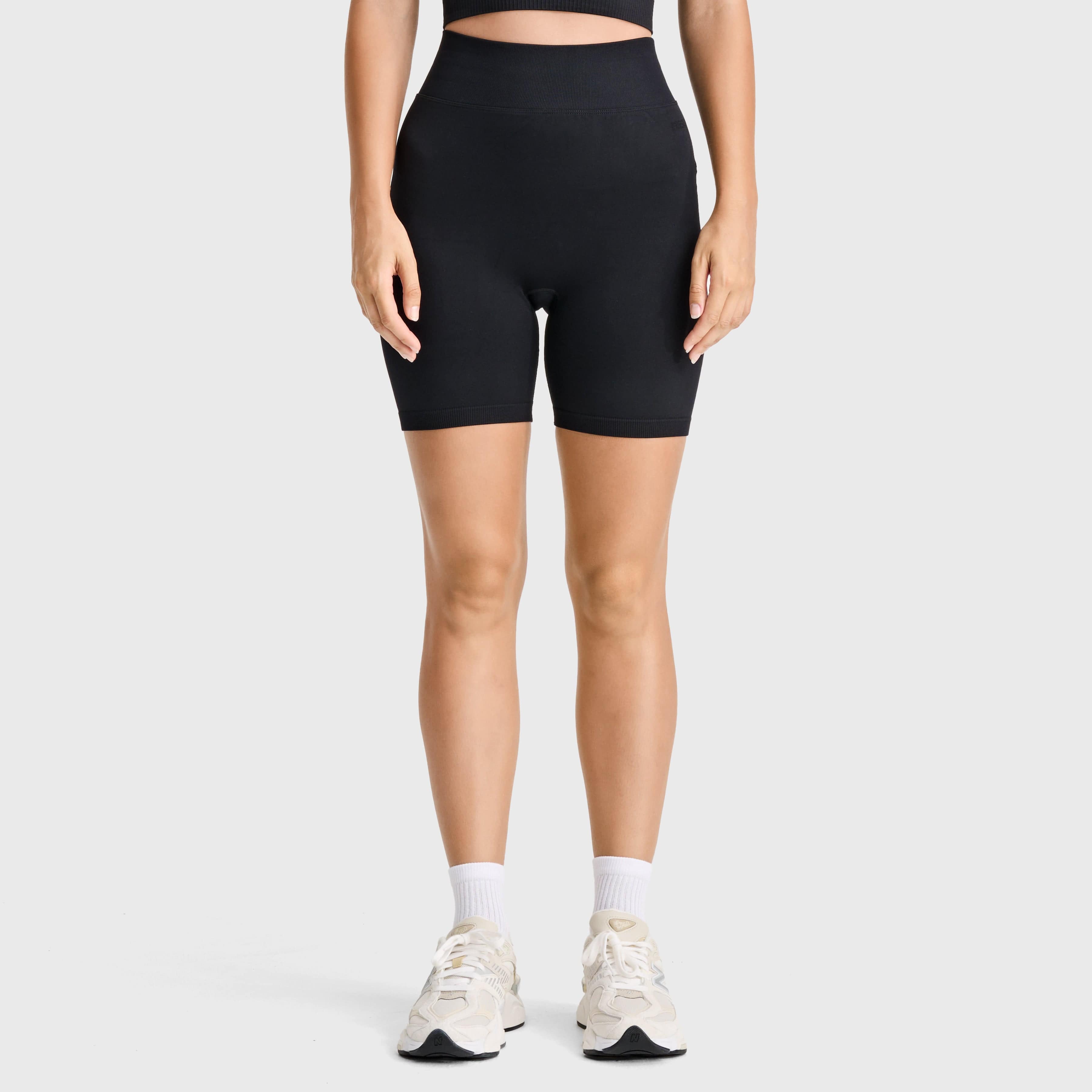 Seamless - High Waisted - Biker Shorts - Black 2