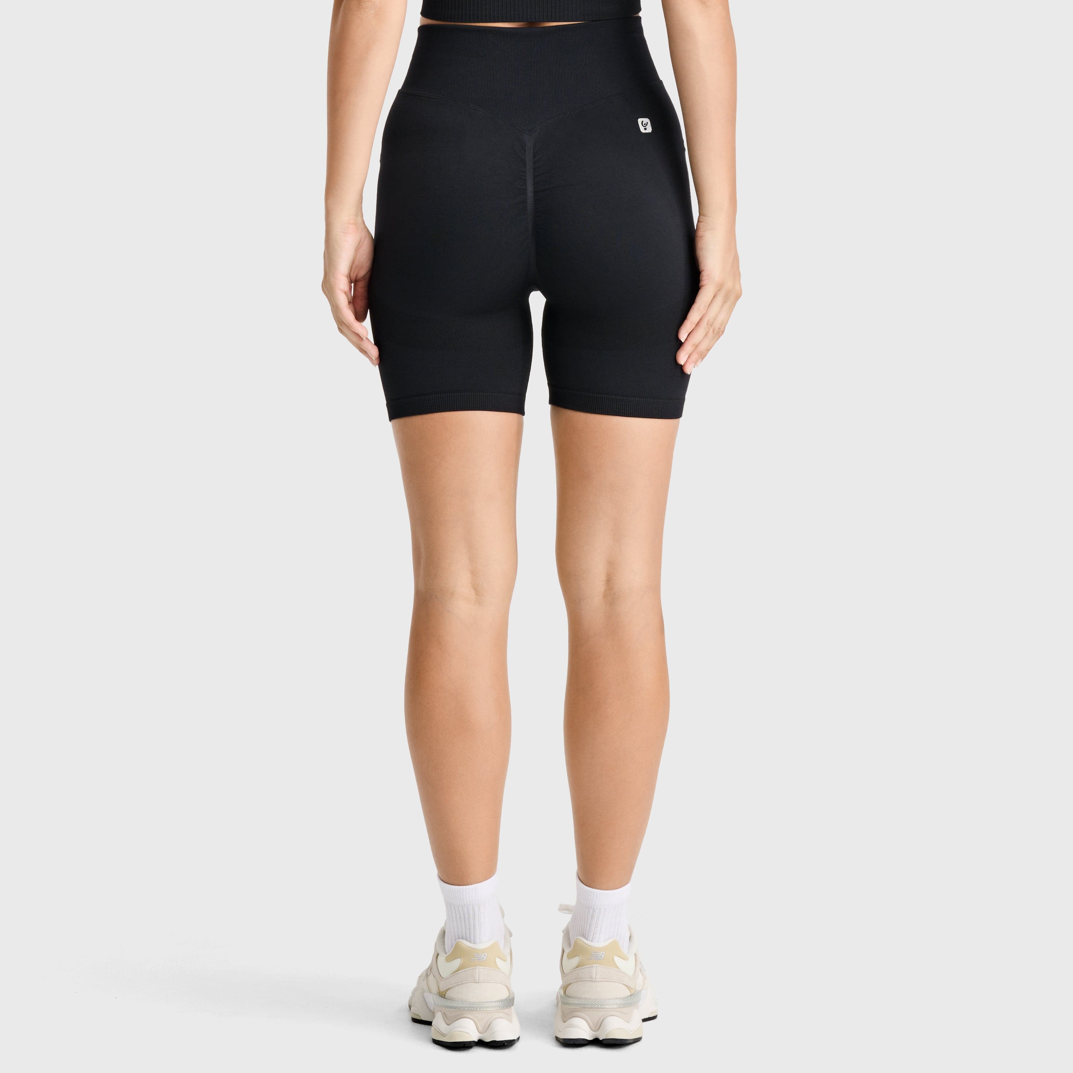 Seamless - High Waisted - Biker Shorts - Black 3