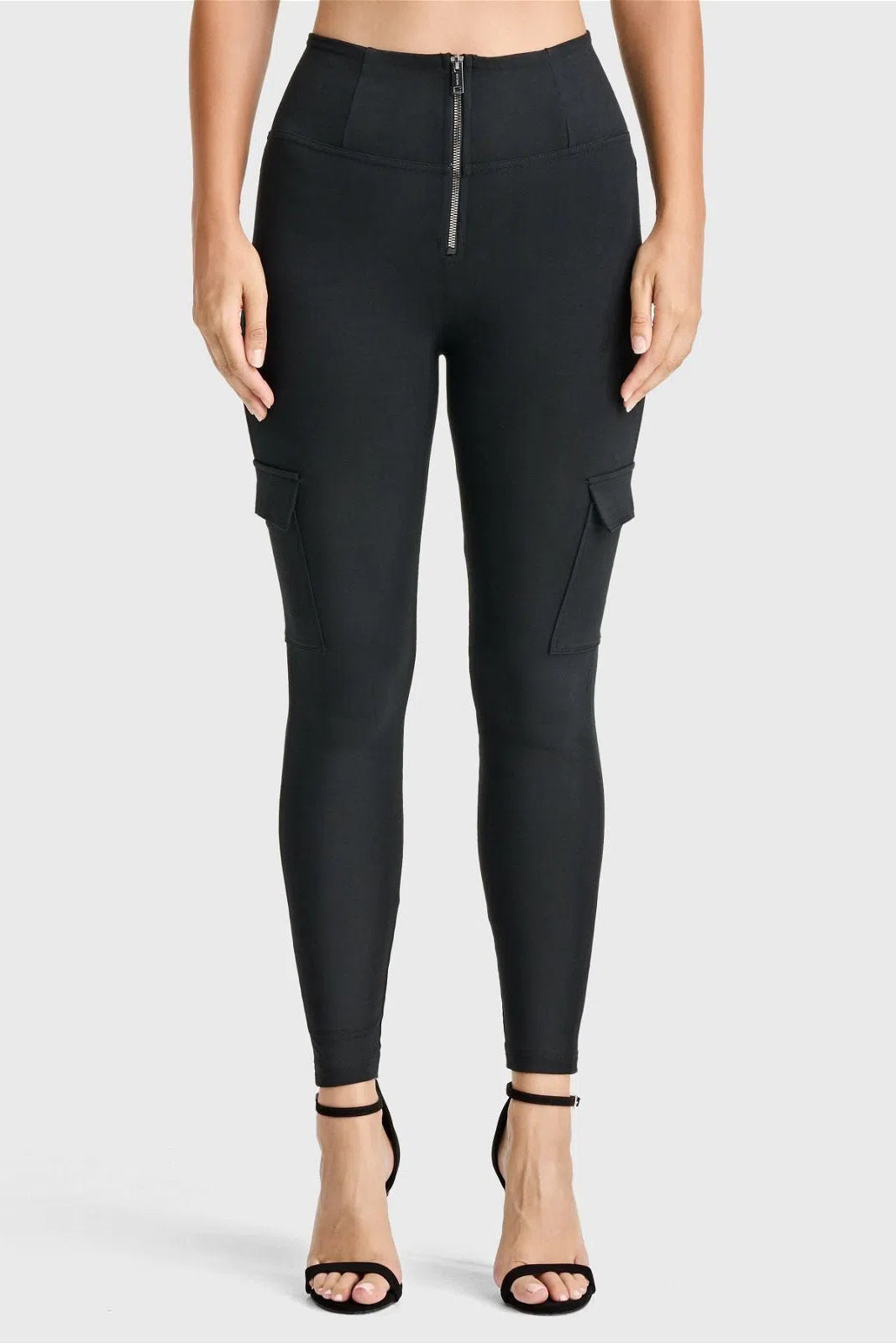 WRUP Cargo Fashion - High Waisted - 7/8 Length - Black 3