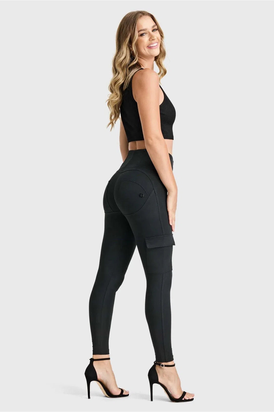 WRUP Cargo Fashion - High Waisted - 7/8 Length - Black 1