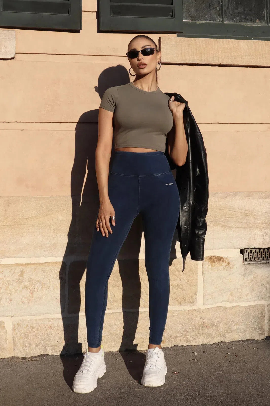 WRUP Core Denim - Super High Waisted - 7/8 Length - Dark Blue + Blue Stitching 1