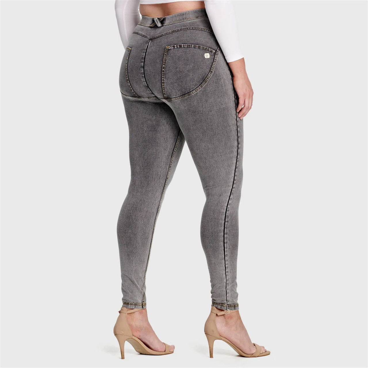 Freddy  Sale - Curvy