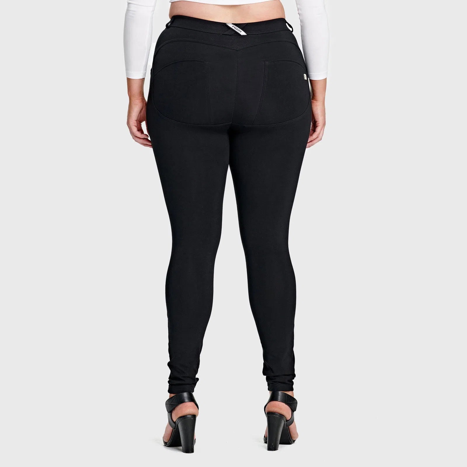 WRUP Curvy Fashion - High Waisted - Full Length - Black 3