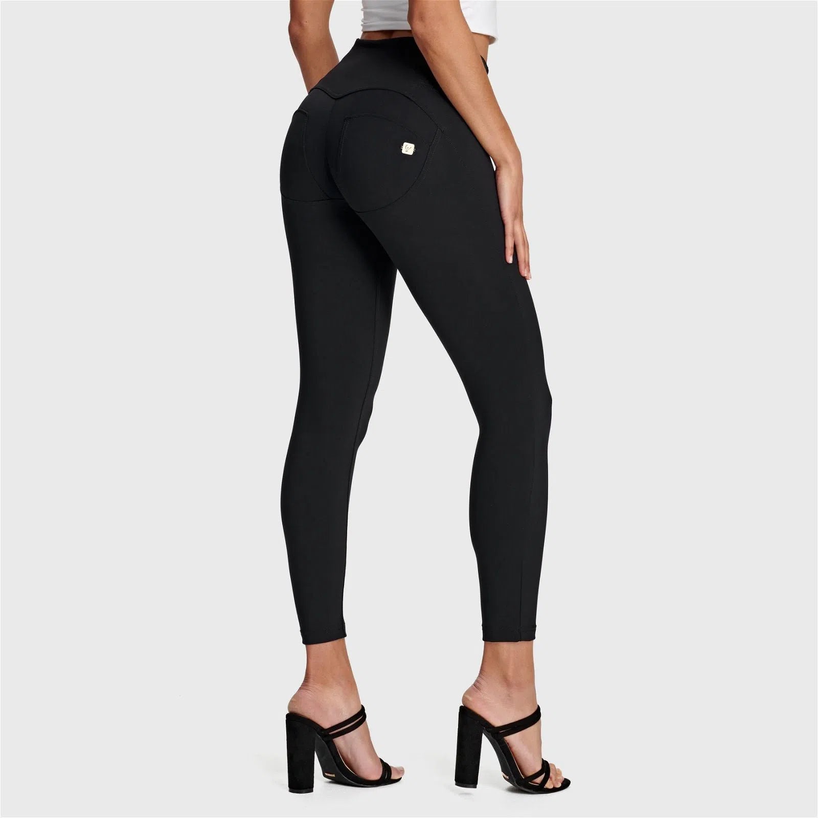 WRUP Diwo Pro Classic - High Waisted - 7/8 Length - Black 2