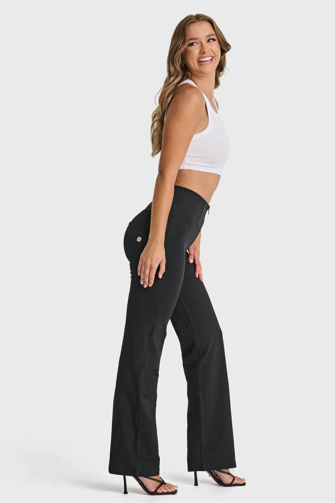 WRUP Fashion - High Waisted - Straight Flare - Black 3