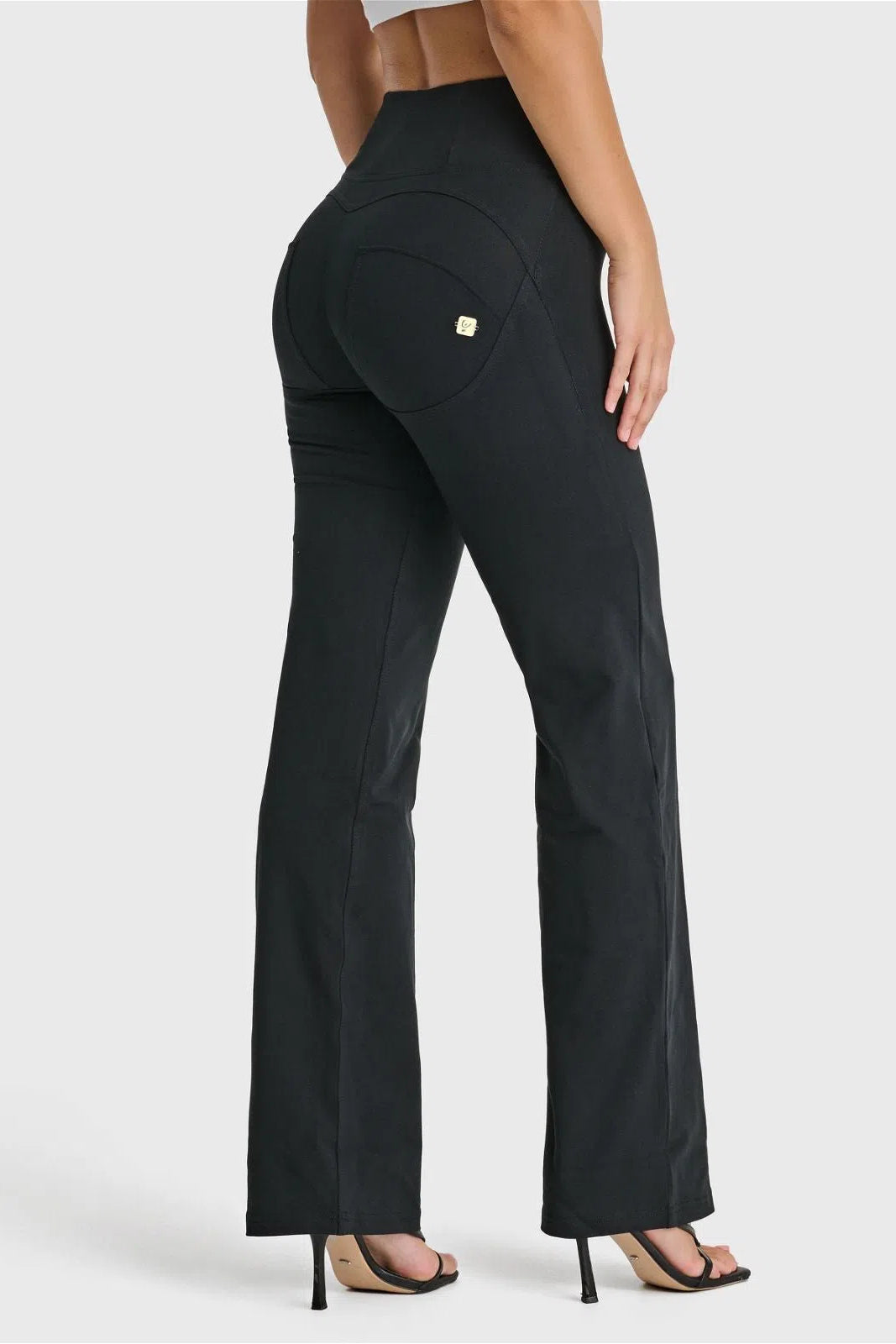 WRUP Fashion - High Waisted - Straight Flare - Black 1