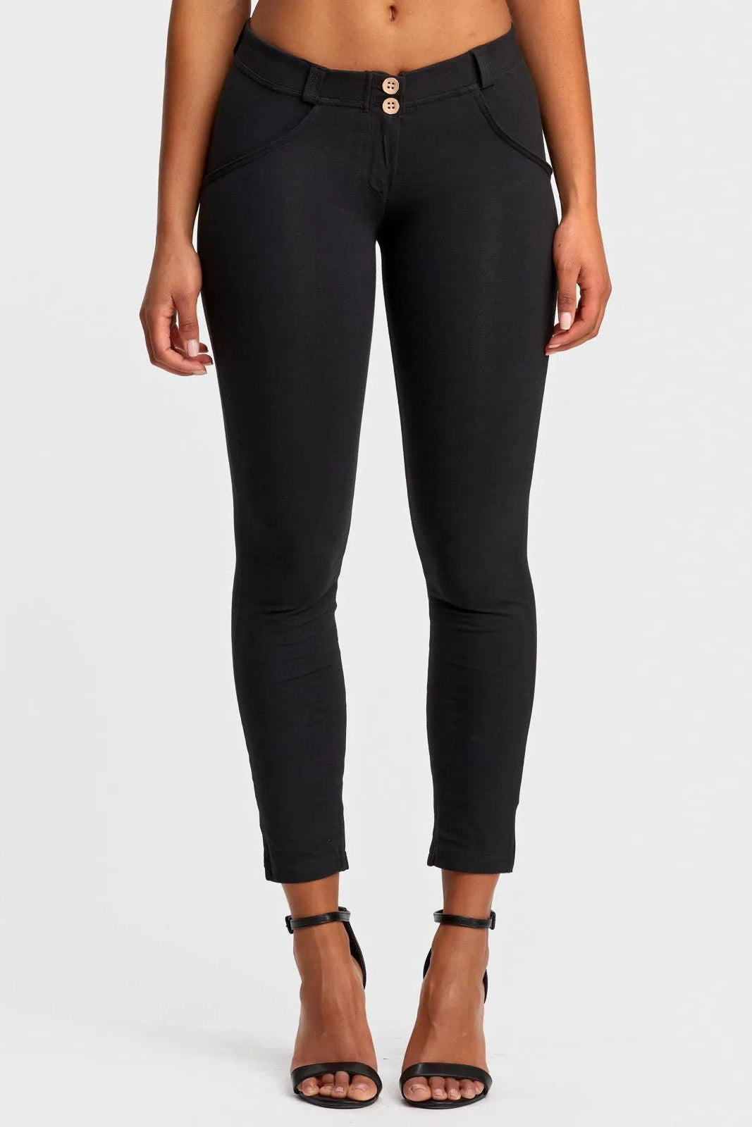 WRUP Fashion - Low Rise - 7/8 Length - Black 2