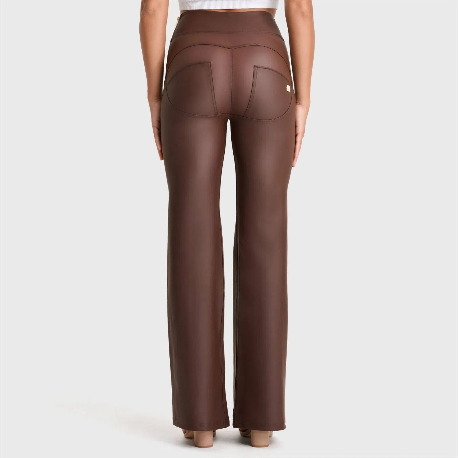 WRUP Faux Leather - Super High Waisted - Super Flare - Chocolate 3