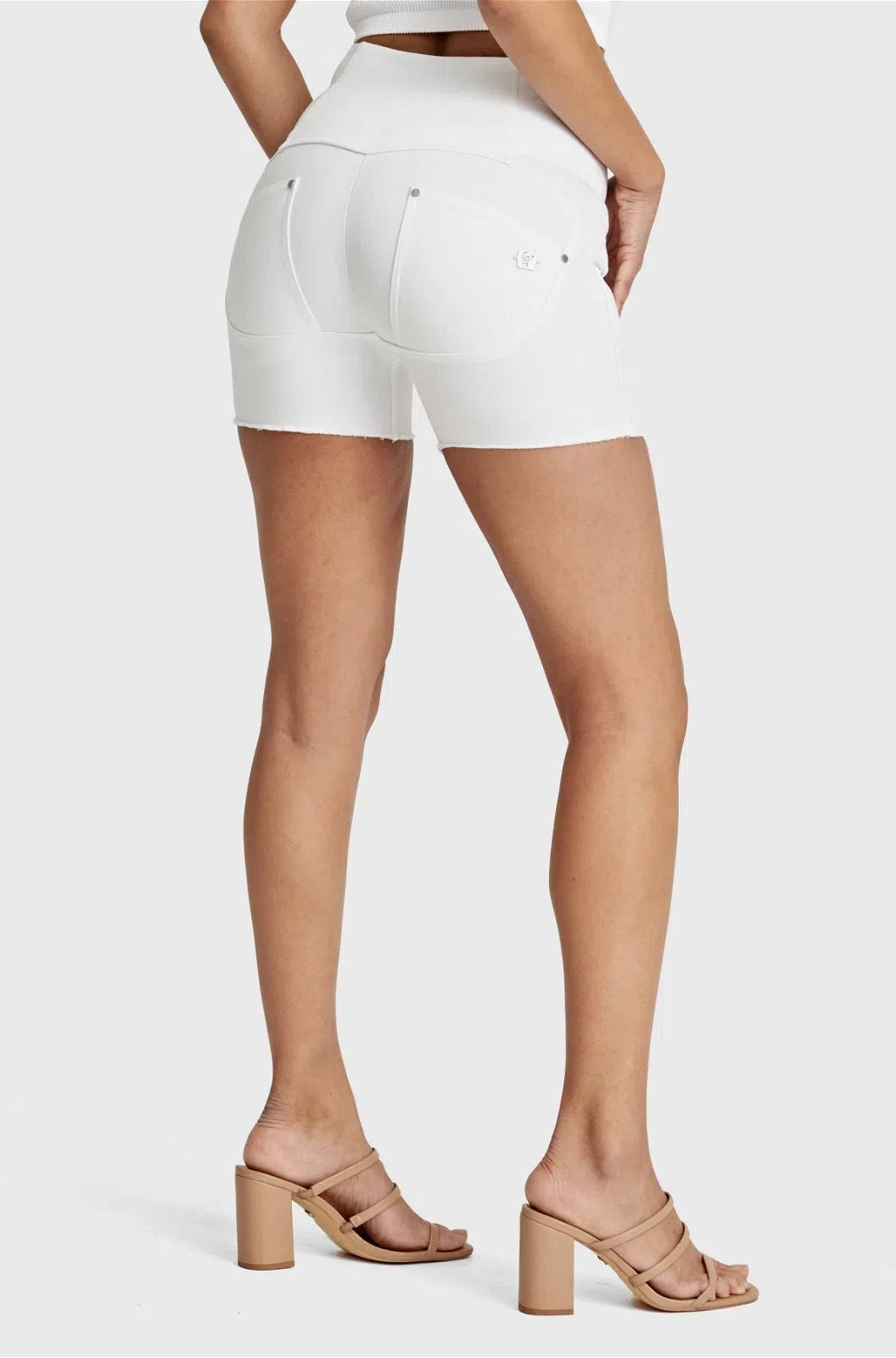 WRUP SNUG Jeans - 3 Button High Waisted - Shorts - White
