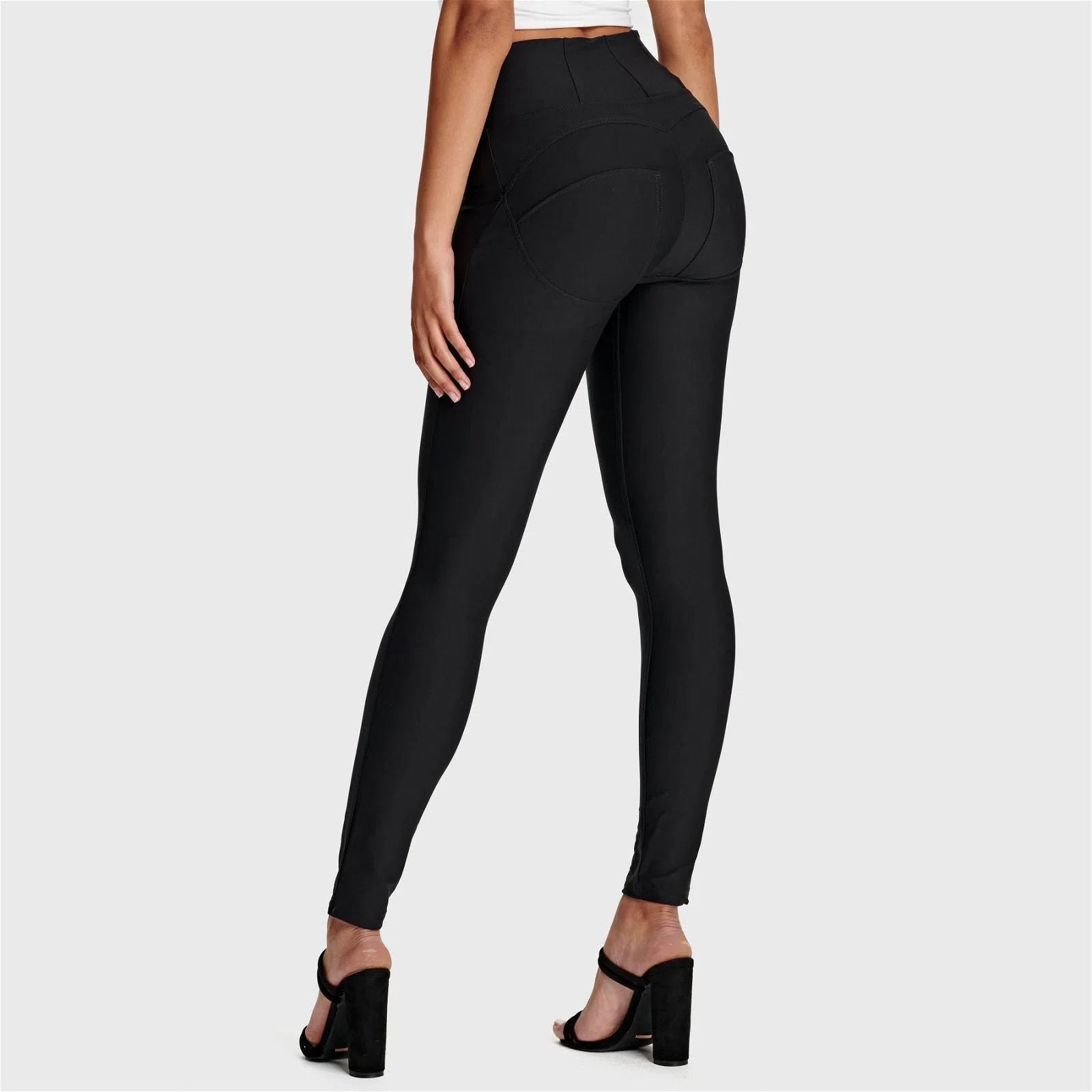 WRUP Thick Layered Diwo Pro - High Waisted - 7/8 Length - Black 3