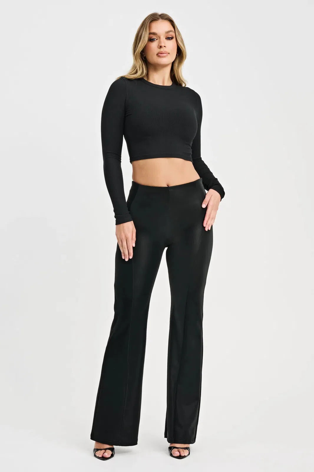WRUP Velvet Faux Leather - High Waisted - Super Flare - Black 3