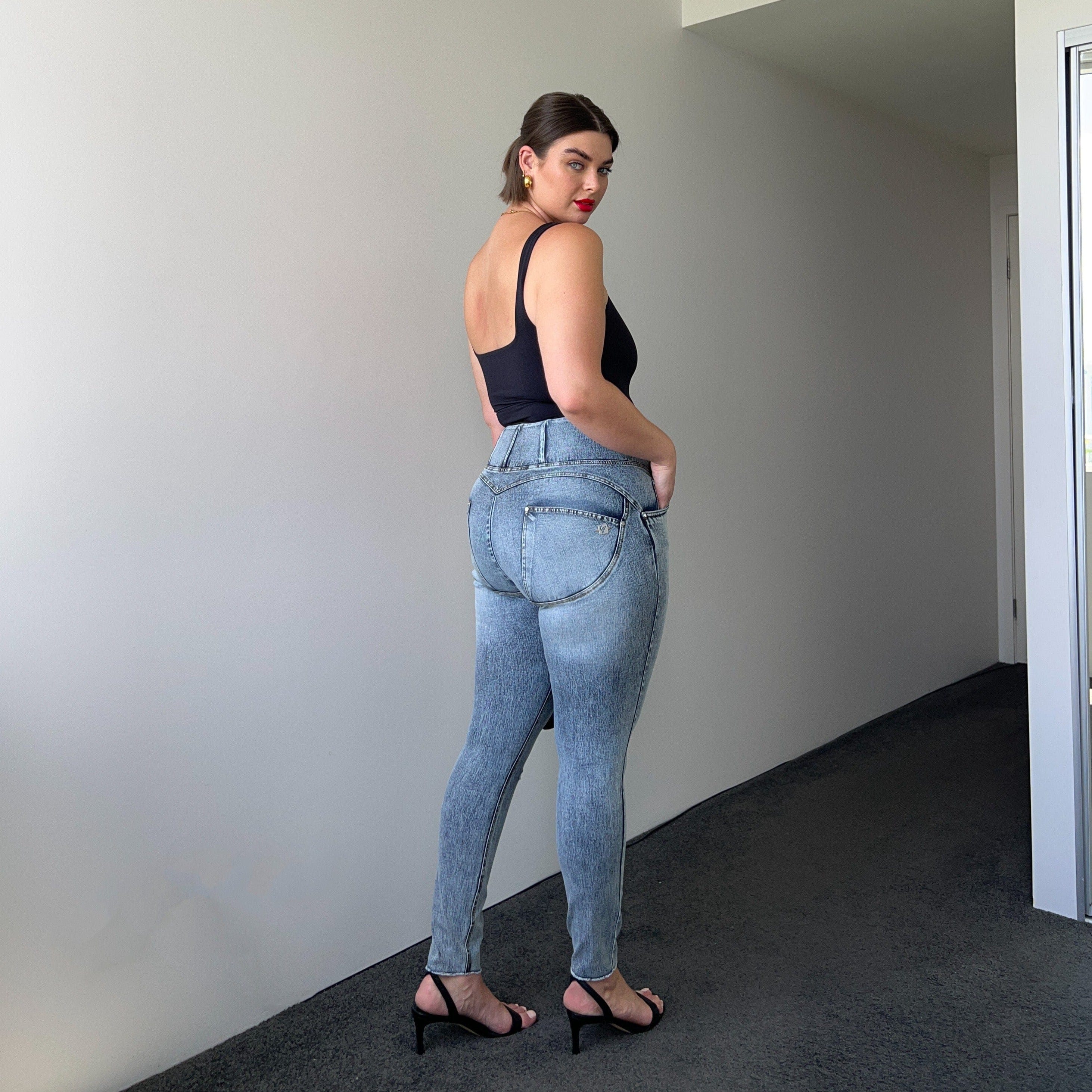 WR.UP® Snug Curvy Ripped Jeans - High Waisted - Full Length - Blue Stonewash + Yellow Stitching 2